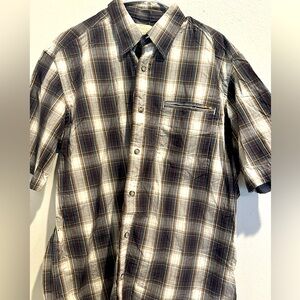 Beretta Outdoors Men’s plaid Button Down Shirt